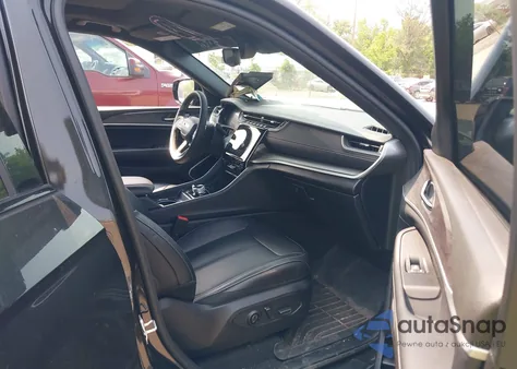 2024 Jeep Grand Cherokee 4Xe z USA, uszkodzony, nr VIN 1C4RJYB62RC113092